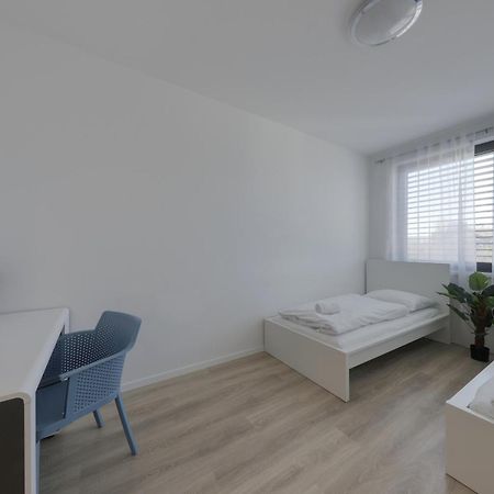 Bazova Apartment With Free Parking Bratislava Esterno foto