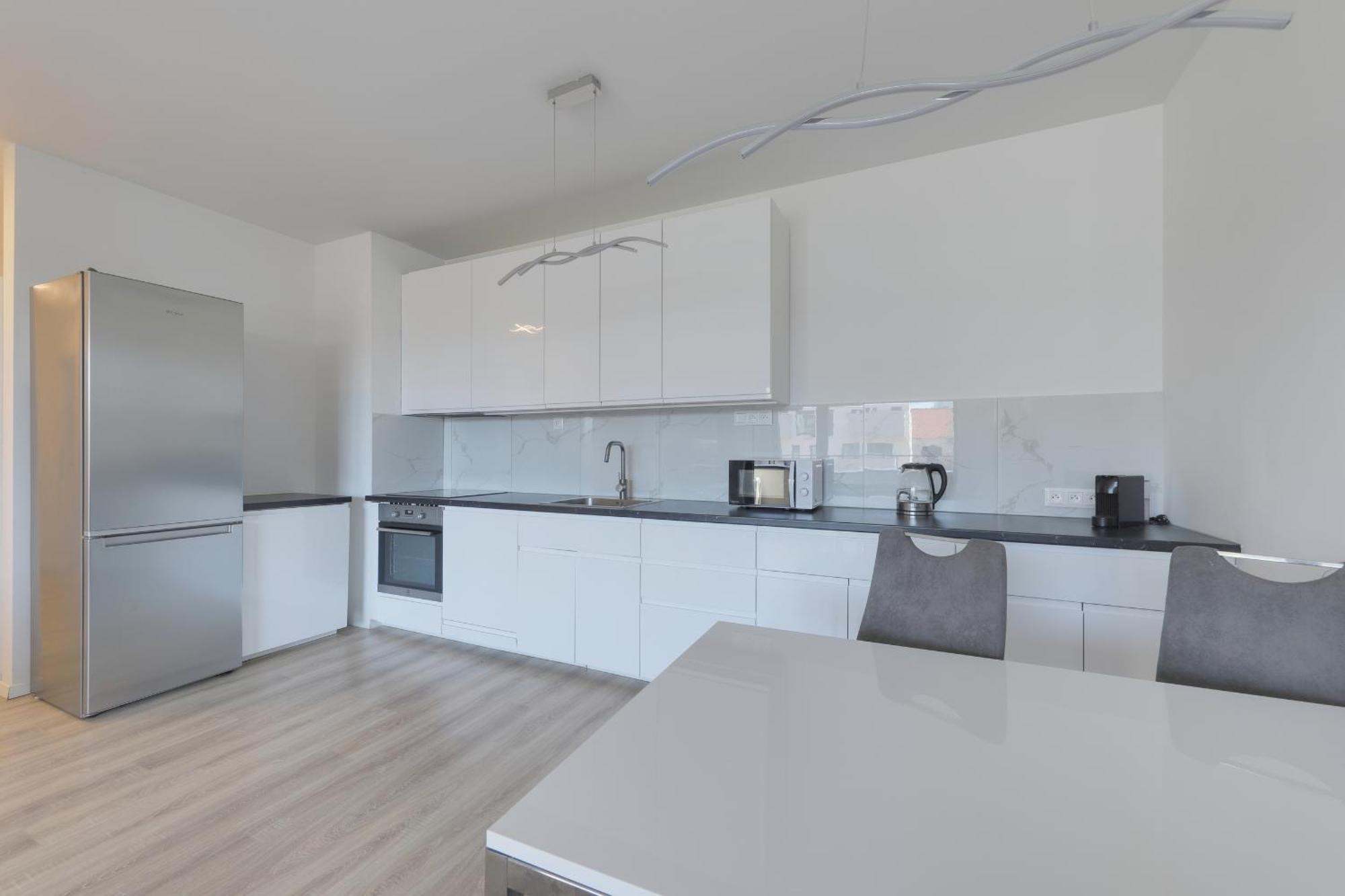 Bazova Apartment With Free Parking Bratislava Esterno foto