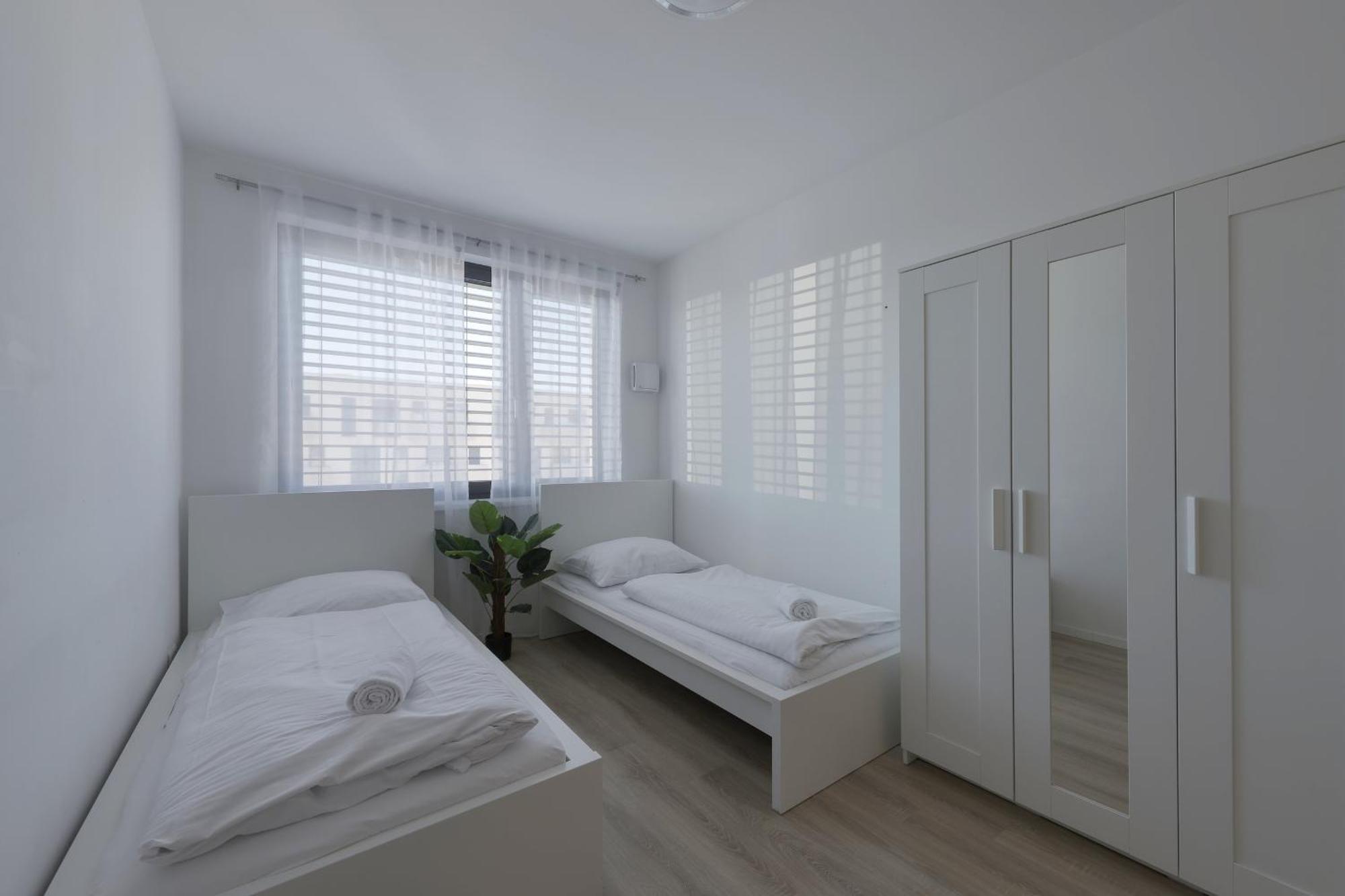 Bazova Apartment With Free Parking Bratislava Esterno foto